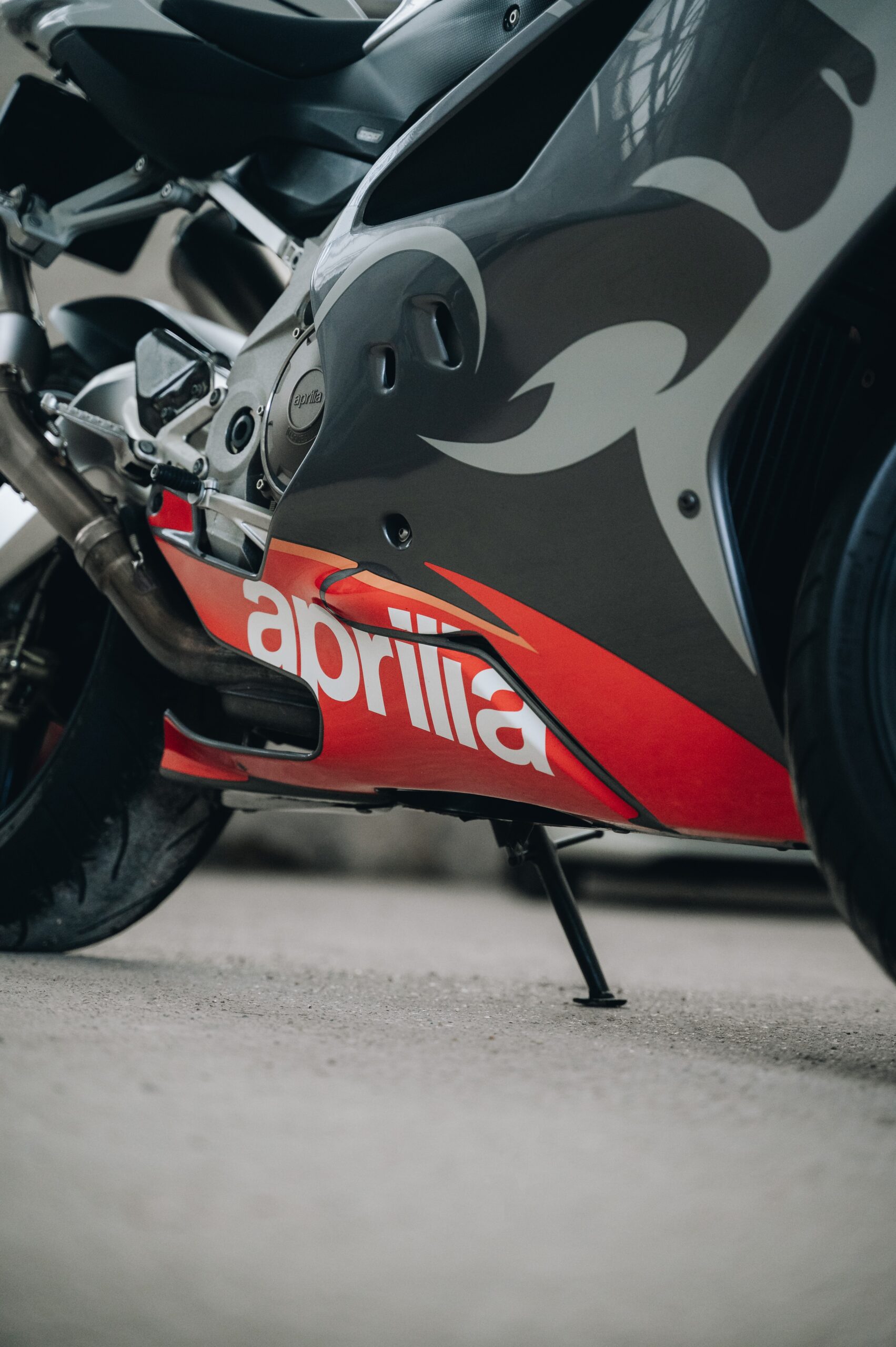 aprilia motorcycle image